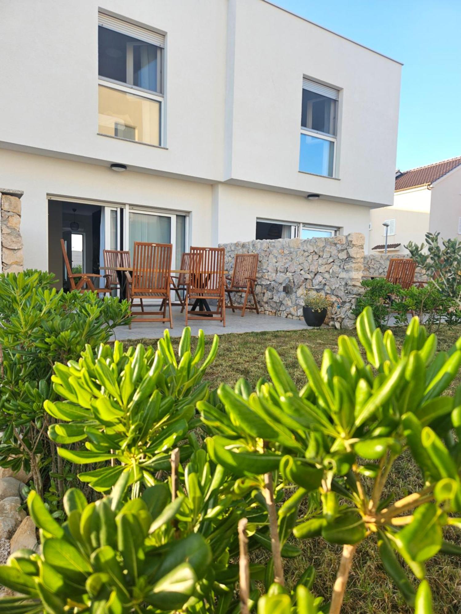فيلا Bura House بوفليانا الغرفة الصورة